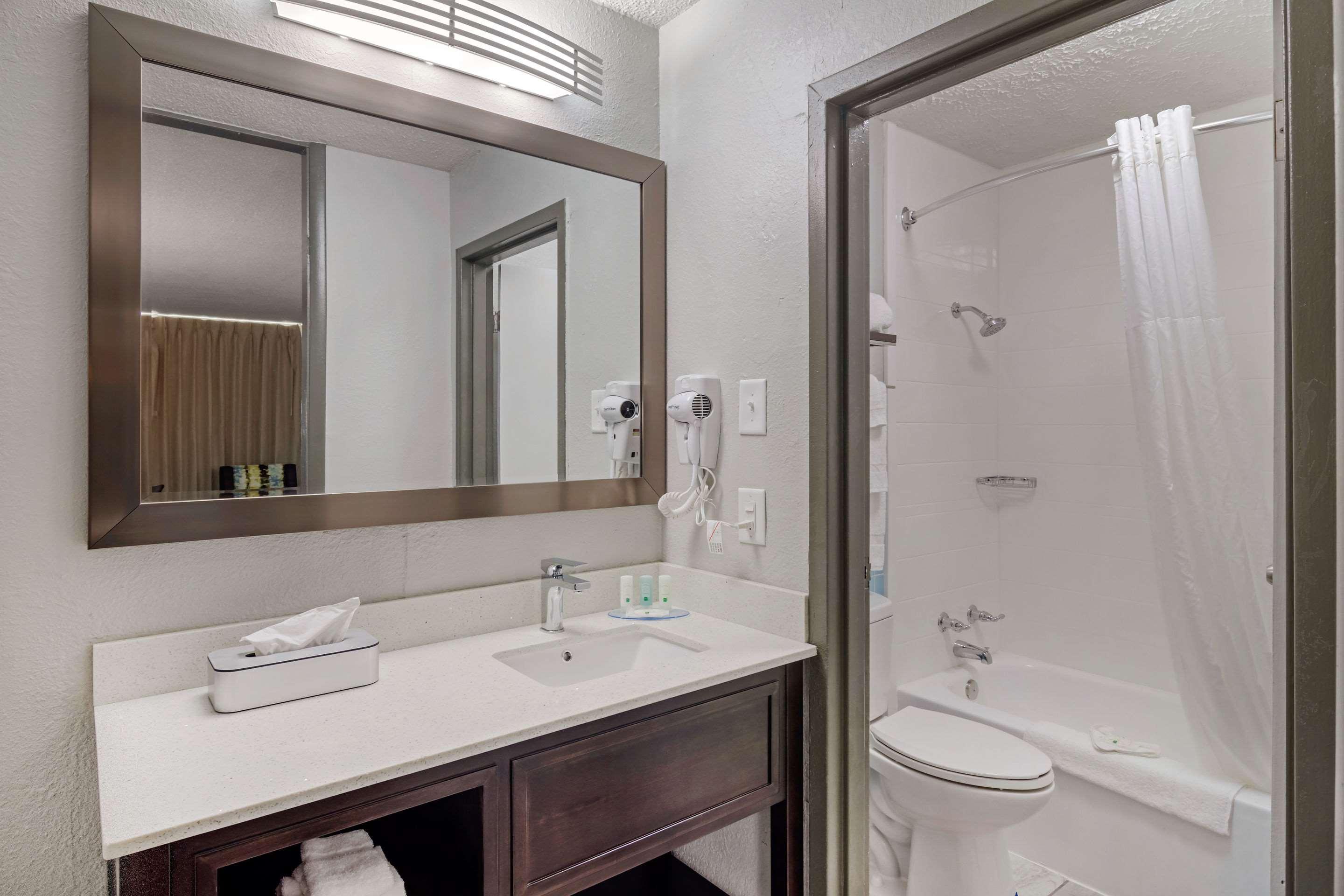 Quality Inn & Suites Cartersville Bagian luar foto