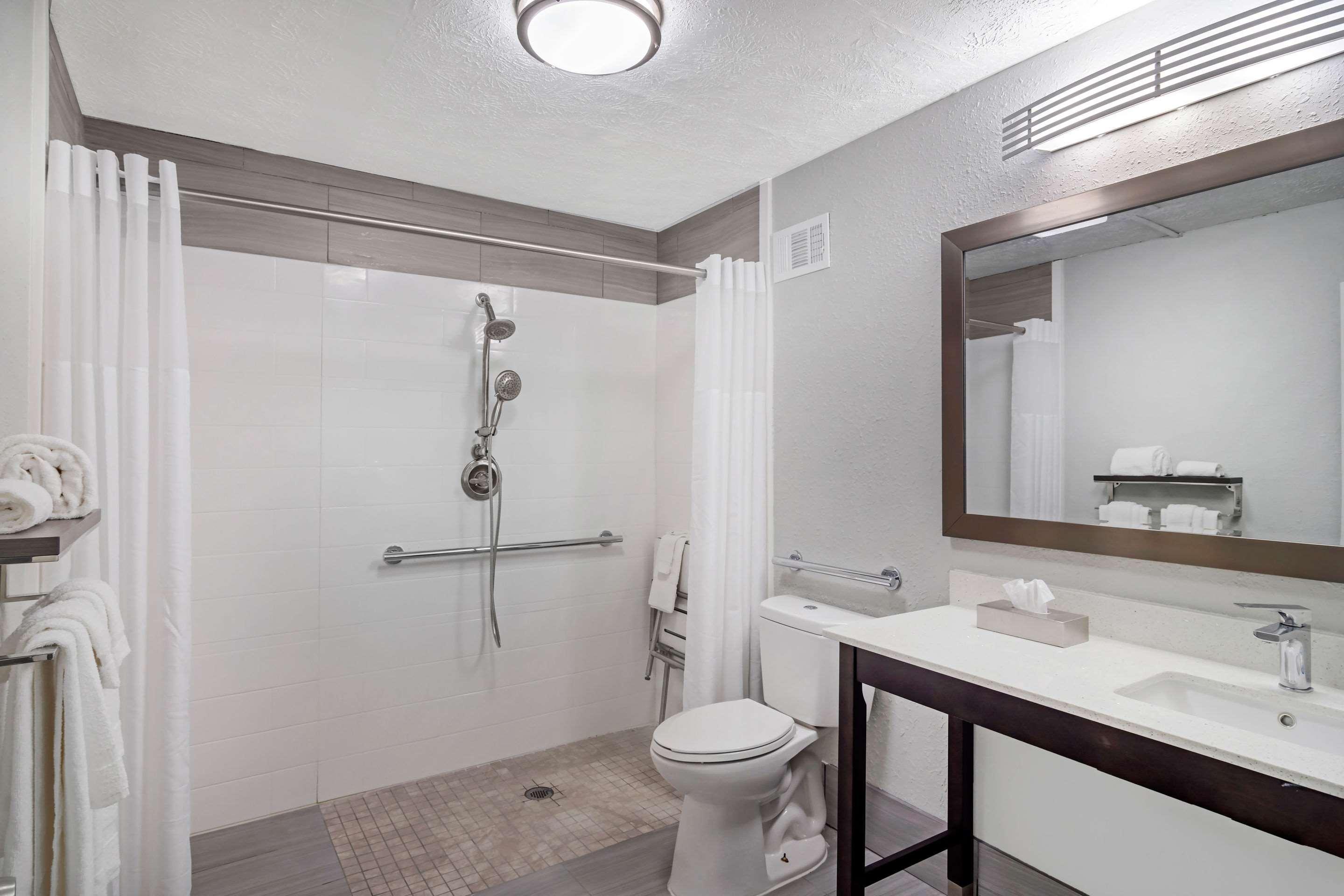 Quality Inn & Suites Cartersville Bagian luar foto
